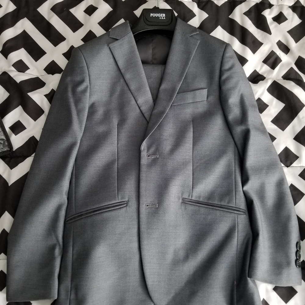 3 piece Boys Suit with Tie